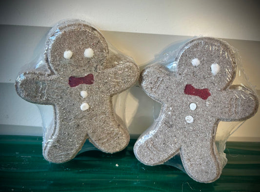 Gingerbread bath bombs